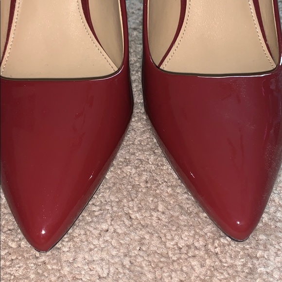 Shoes - Picture 2 of 8